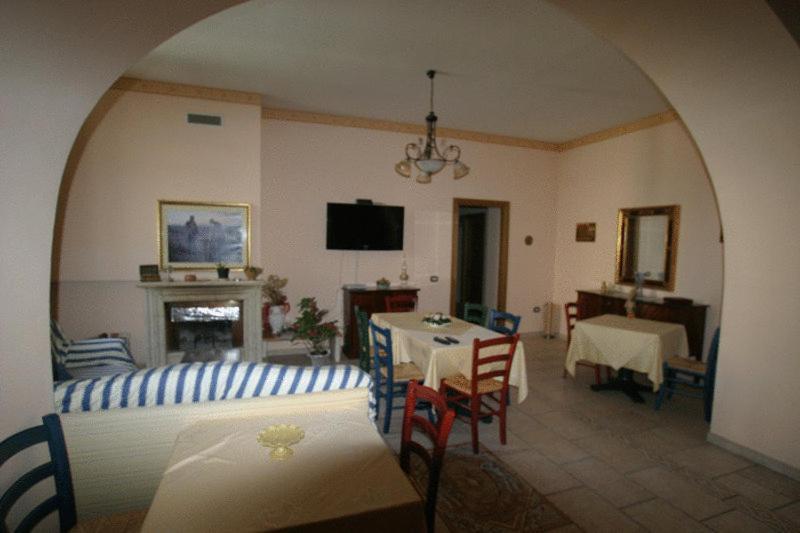 Tavernola - Locanda Di Campagna Battipaglia Extérieur photo