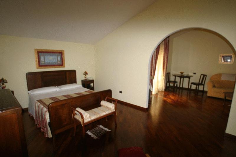 Tavernola - Locanda Di Campagna Battipaglia Extérieur photo