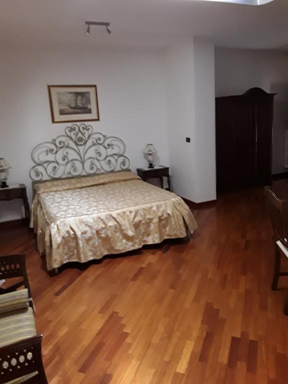 Tavernola - Locanda Di Campagna Battipaglia Extérieur photo